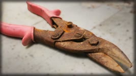 Tool restoration - Restoring old rusty tin snips from trash
