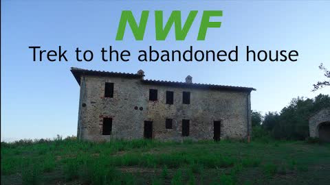 Trek to the abandoned house - Tuscany 2015