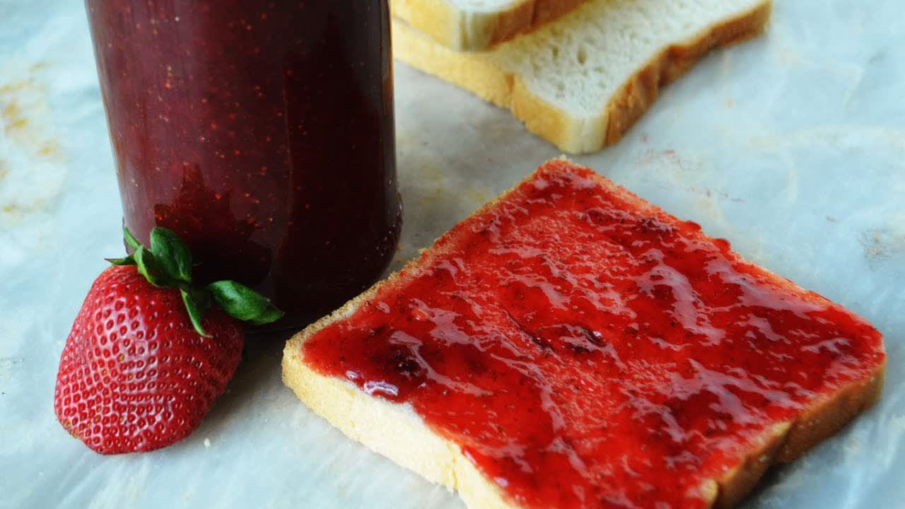 Strawberry Jam | Homemade Strawberry Jam | Mamagician
