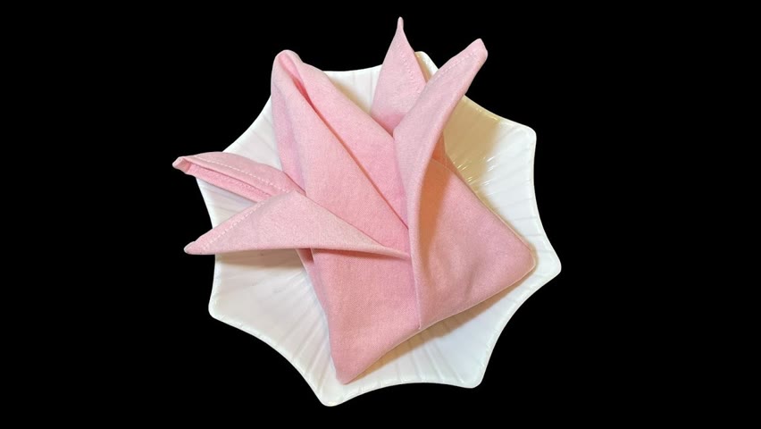 How to fold a cloth napkin into a tulip for 1 minute