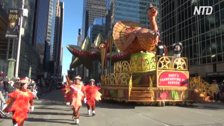 Millions Brave Cold for 92nd Thanksgiving Day Parade