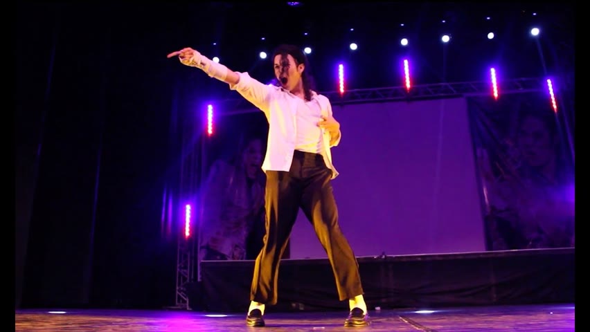 Black or White - Ricardo Walker in tribute to MJ