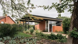 This Mid-Century Modern Home Underwent a Sensitive Renovation to Suit Today’s Living