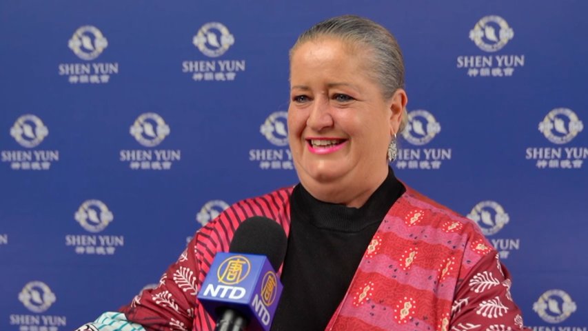‘No Mean Feat’: Aussie Singer-Songwriter Rates Shen Yun ‘A Million Stars’