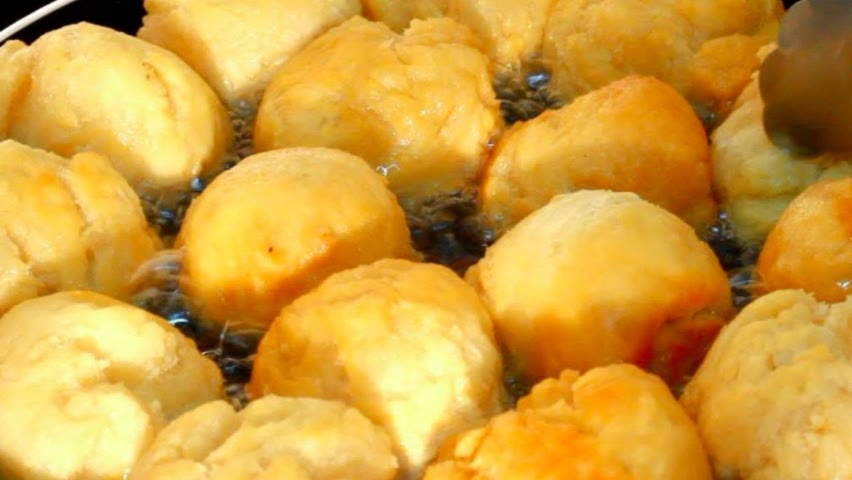 Best Jamaican Fry Dumpling IN The World | On Food News Tv !!