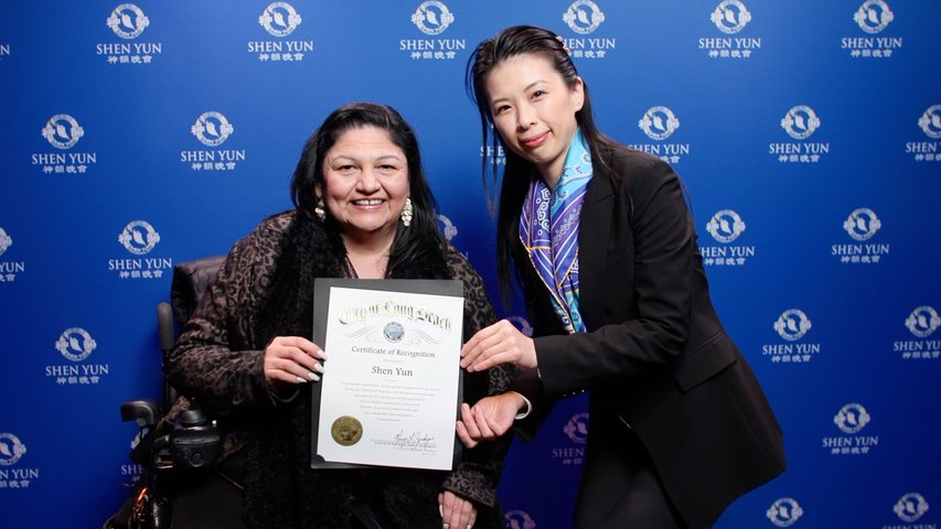 Shen Yun Awarded the Certificate of Recognition in Long Beach