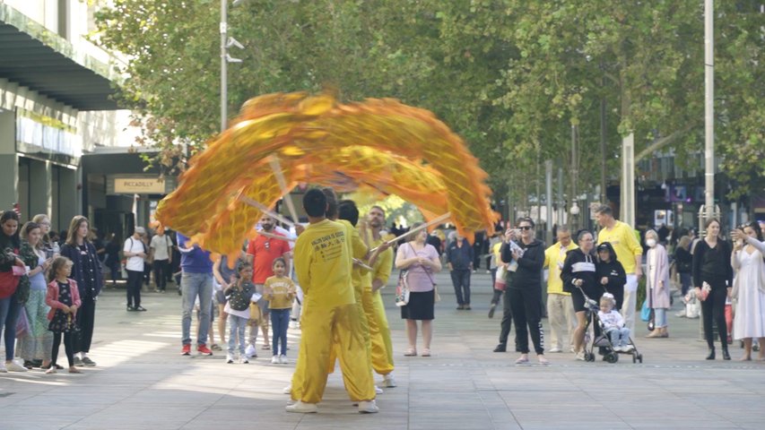 Celebrating World Falun Dafa Day 2022 in Perth (2)