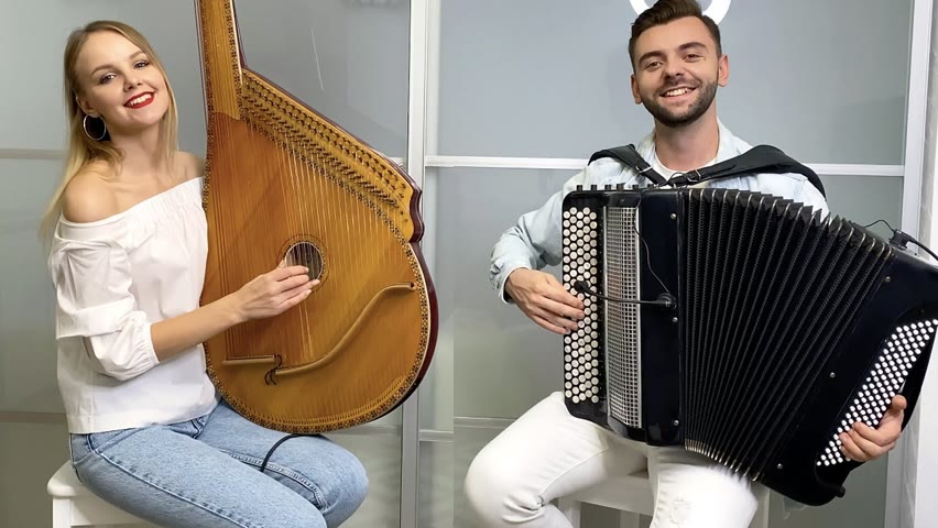 Ukrainian Popular Song - Bandura & Accordion Cover