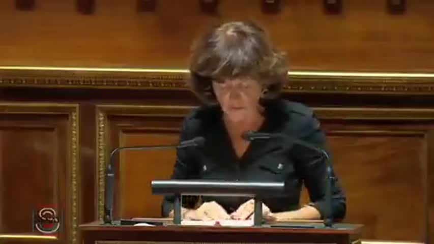 Senatrice francese Muller contro l'obbligo vaccinale