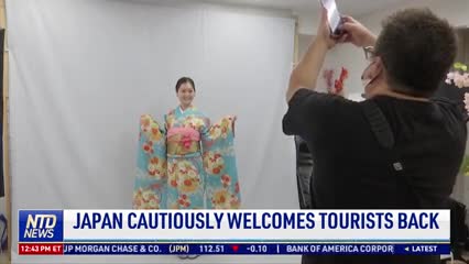 Japan Cautiously Welcomes Tourists Back