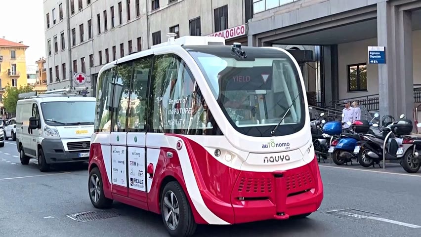 Беспилотный электробус пустят по дорогам Турина