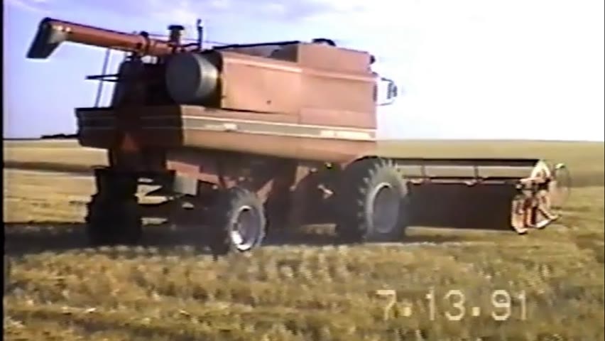 ZCrew - The Early Years / 1990 & 1991 - Case IH 1660 combine