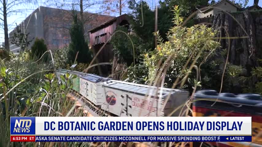 DC Botanic Garden Opens Holiday Display