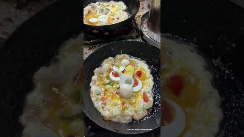 Anda Omelette | NON-STOP DESI OMELETTE MAKING | Bread Omelette at Karachi Street Food.