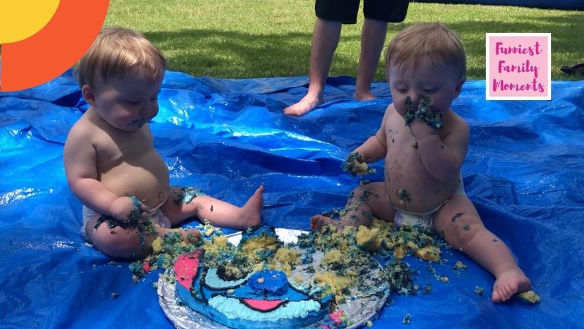 Twin Babies Ate And Played With Their Birthday Cake HD