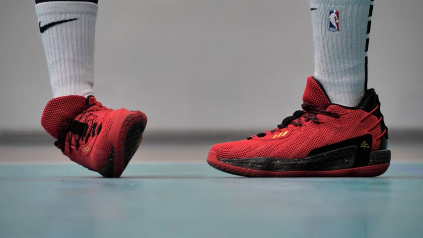 Обзор баскетбольных кроссовок | Adidas Dame 7 [ENG SUB]