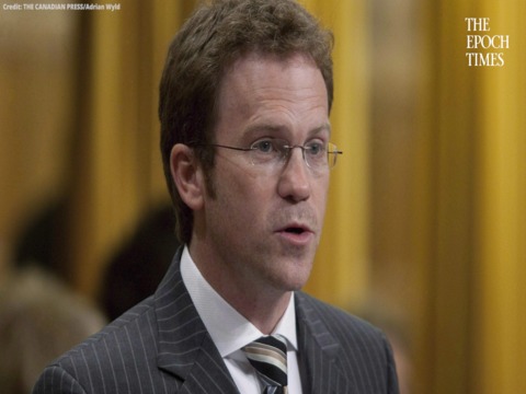 Liberal Scott Simms says he doesn't regret voting for Tory motion on summer jobs.mp4