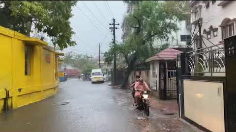 Raining like 🐈 & 🐕 in Vrindavan 🌧