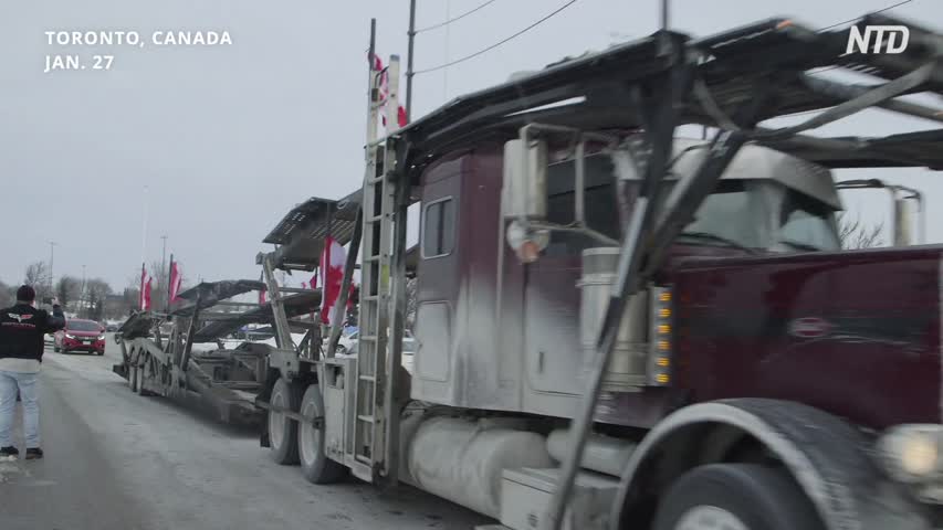 Thousands Come Out to Support as Trucker Convoy Rolls Through Toronto Area