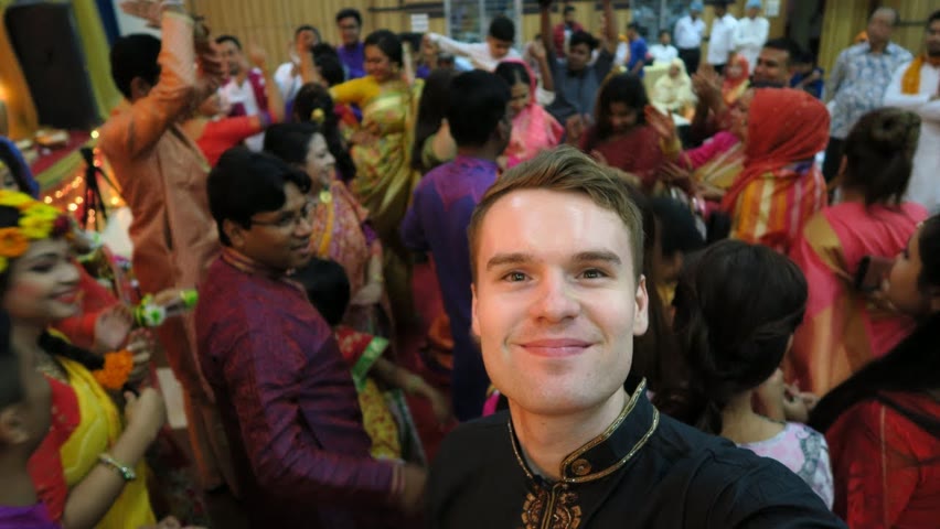 INVITED TO A BANGLADESHI WEDDING IN DHAKA 🇧🇩