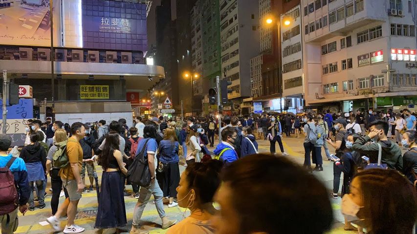 【直播】11月18日，香港人油麻地、旺角一帶抗爭，無懼催淚彈攻擊－駱亞報導