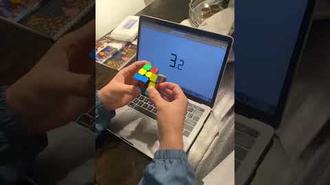 Slow Motion Rubik’s Cube Solve (8.39 seconds)