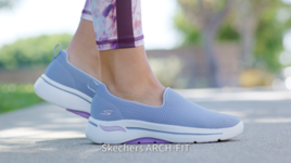 Skechers 新款產品 Arch-Fit
