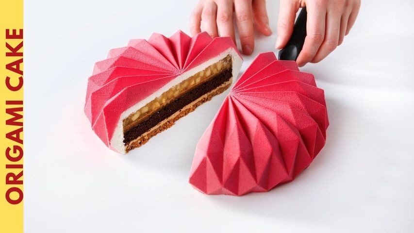 Origami Cake | CakeLovers