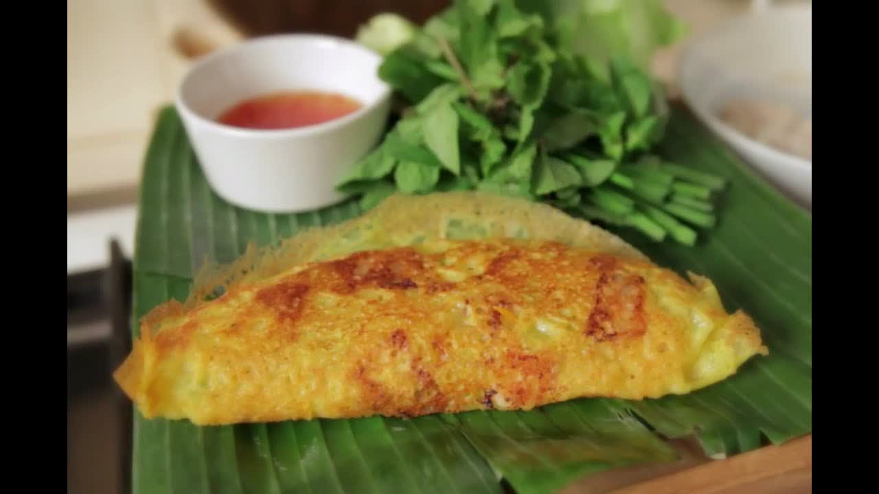 Banh Xeo, Crispy Vietnamese Pancakes