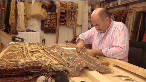 Цветы, скорлупа и насекомые: как окрашивают пряжу для армянских ковров
