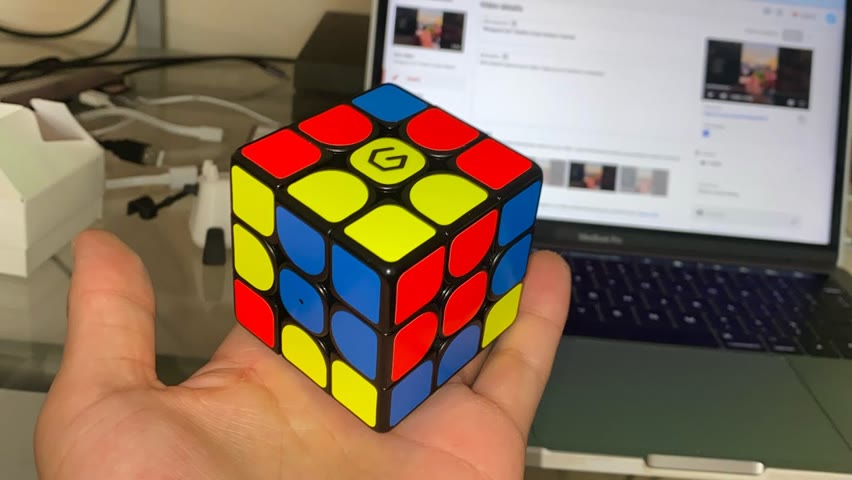 “Wrapped 2x2” Rubik’s Cube Pattern Tutorial