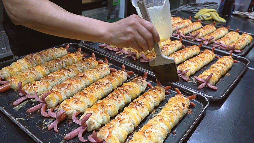 30cm 문어발 소세지 롤 빵, 베이커리 명장이 만드는 빵 30cm Sausage Roll Bread, Baking Master - Korean Bakery