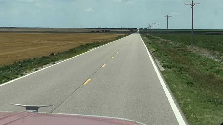 DAYS 16, 17 & 18 / 2022 Wheat Harvest - July 1, 2 and 3 (The Road Heading North)