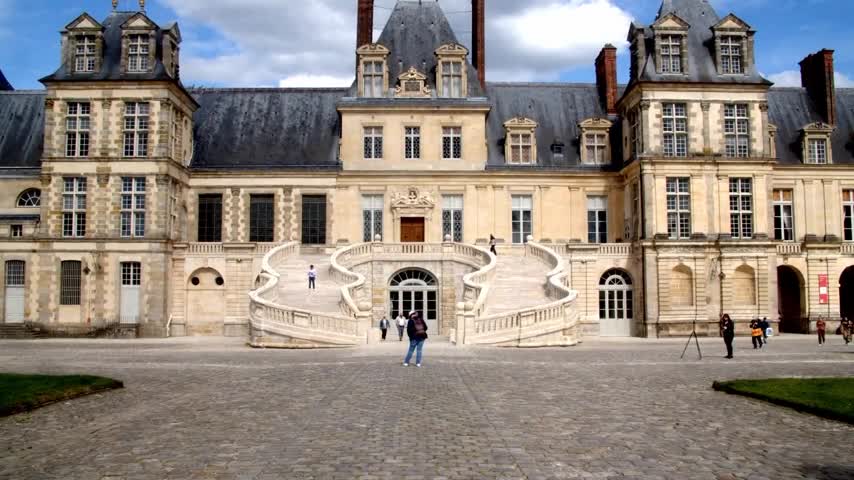 Royal Stairs Restored at Fontainebleau Castle