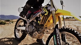 How to kick start 4 stroke dirt bike, fuel injected and carbureted - Beginners guide.