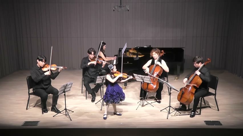 Vivaldi The Four Seasons - Autumn 1st mvt.