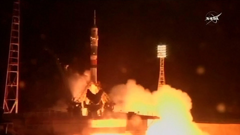 New crew launches en route toward International Space Station