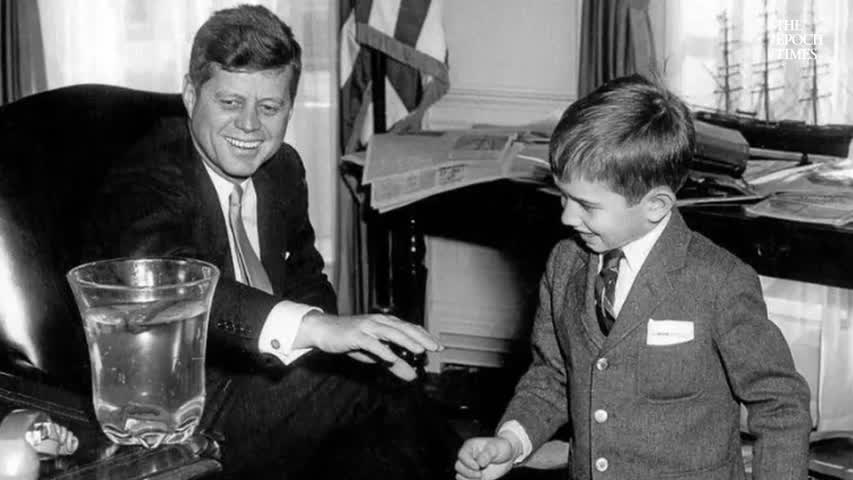 USA DNES (23. 11.): Ford snižuje investice do elektromobilů; Robert Kennedy ml. žádá o odtajnění záznamů smrti strýce JFK.