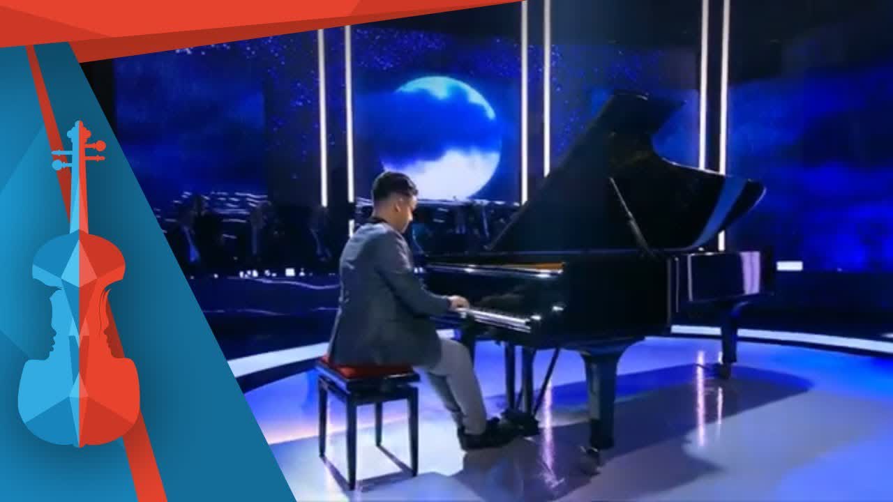 Virtuózok 2018 | Elődöntő | Urbán Benjámin - L. V. Beethoven: C-moll zongoraszonáta