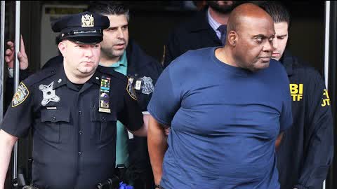 В Нью-Йорке арестовали стрелка, ранившего в метро 10 человек