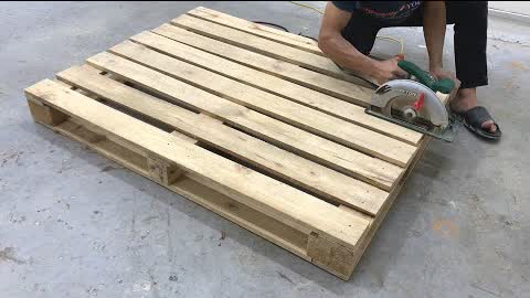 Making a Beautiful Tea Table With Old Pallets and Discarded Wood For You Small Garden