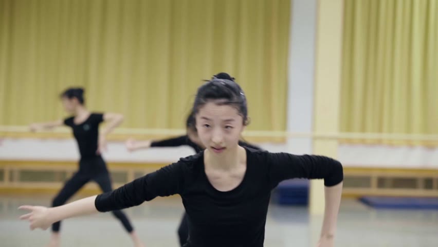Comment devenir un danseur de Shen Yun ?