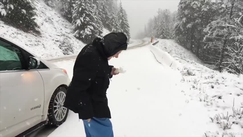 101-Year-Old Mom Plays in the Snow