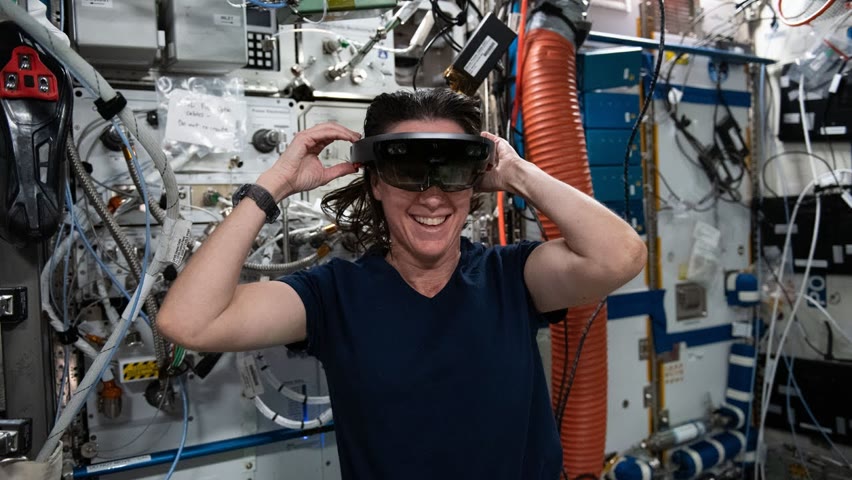 Mixed Reality Meets Quantum Science on the International Space Station