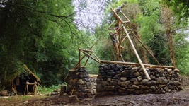 Iron Age Bushcraft Build - Roof Building in Soaking Rain: DODGY STUFF! (Ep.8)