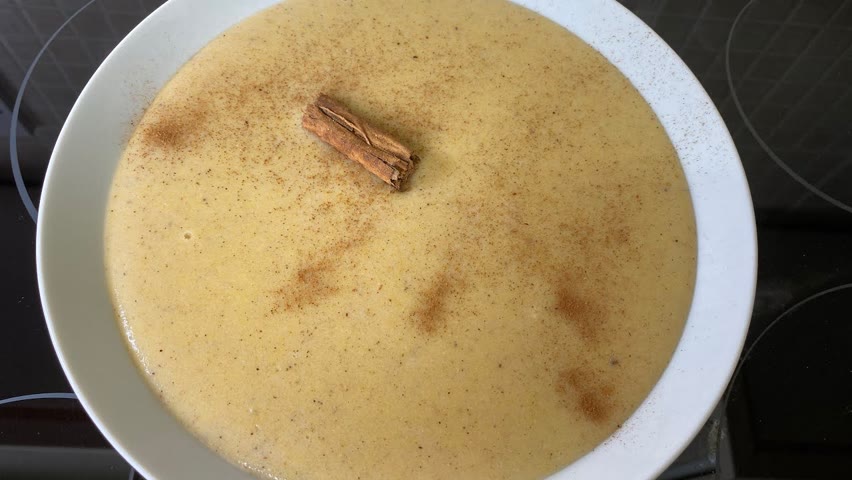 Cornmeal porridge. Food News TV
