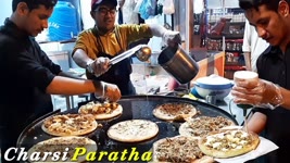 Pizza Naan | Loaded Chicken Cheese Paratha | Charsi Paratha at Street food Karachi