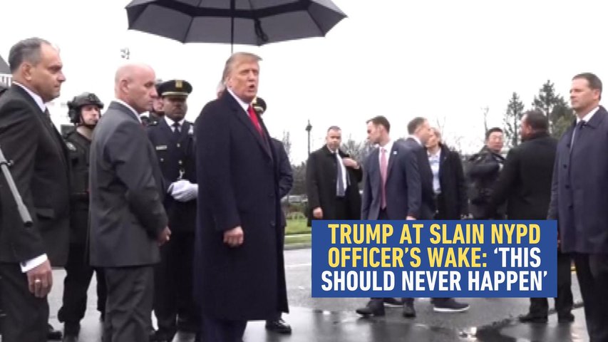Trump at Slain NYPD Officer’s Wake: ‘This Should Never Happen'