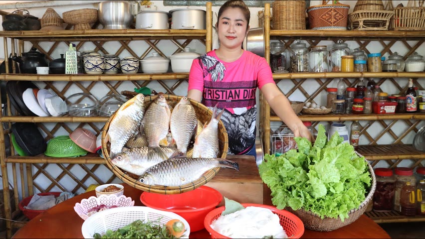 Yummy fried fish eat with Cambodia noodle - Countryside life TV