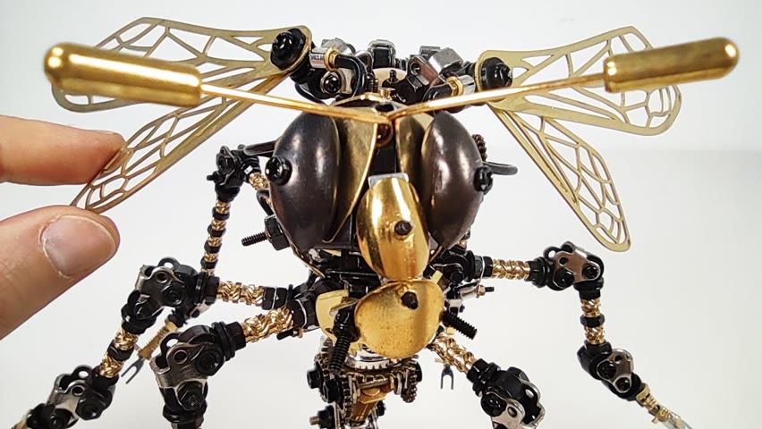 3D Puzzle WASP | Magnetic Games